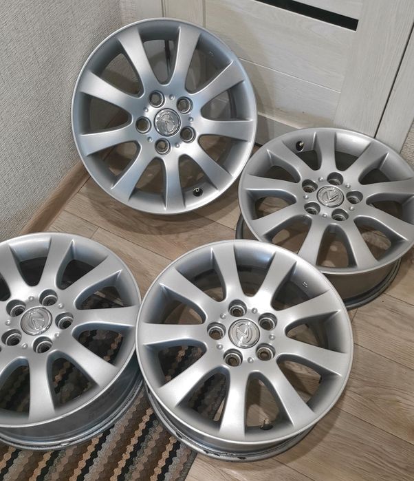 Продам диски R16 от Lexus ES300