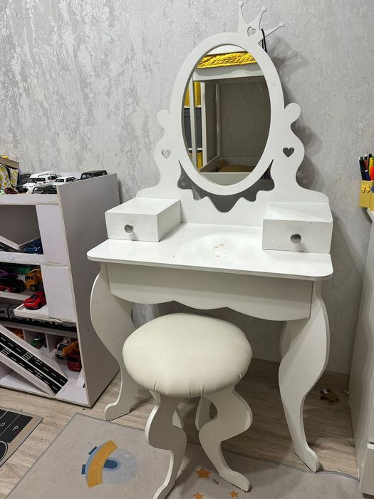 Туалетный стол детский