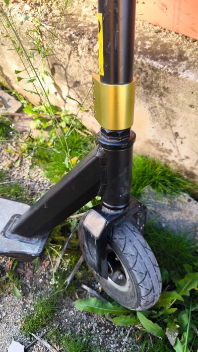 Trotineta cu roti gonflabile Arcore