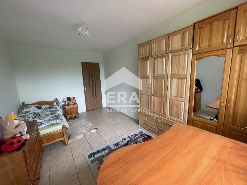 Семейна едноетажна къща във вз. Левента