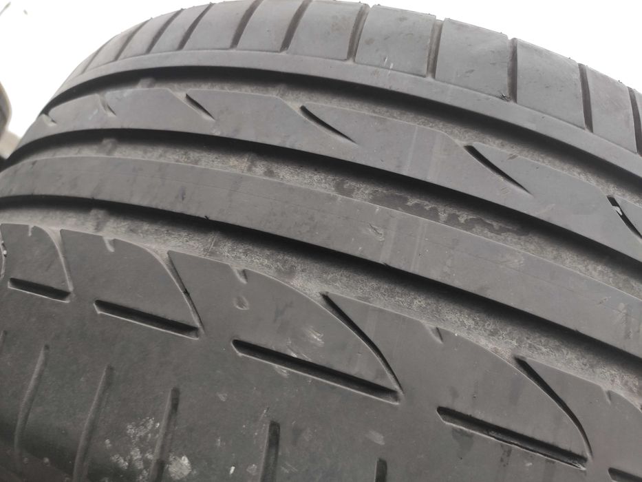 2бр Летни гуми 245 35 18 - Bridgestone