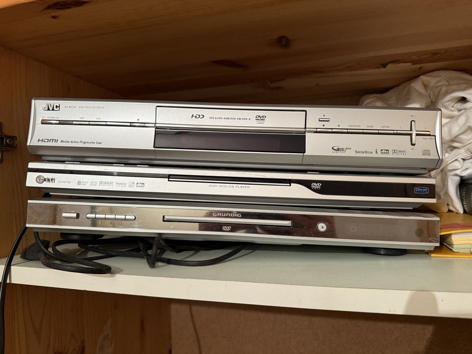 DVD 3 броя JVC LG Grundig