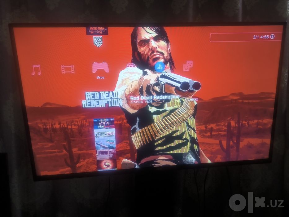 PS3 super slim holati tiniq o'yinlar yozilgan 2 djostik bor
