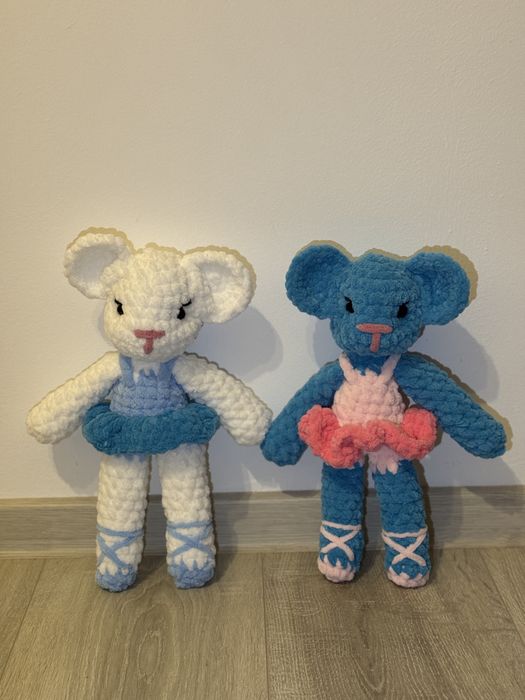 Șoricei croșetați manual