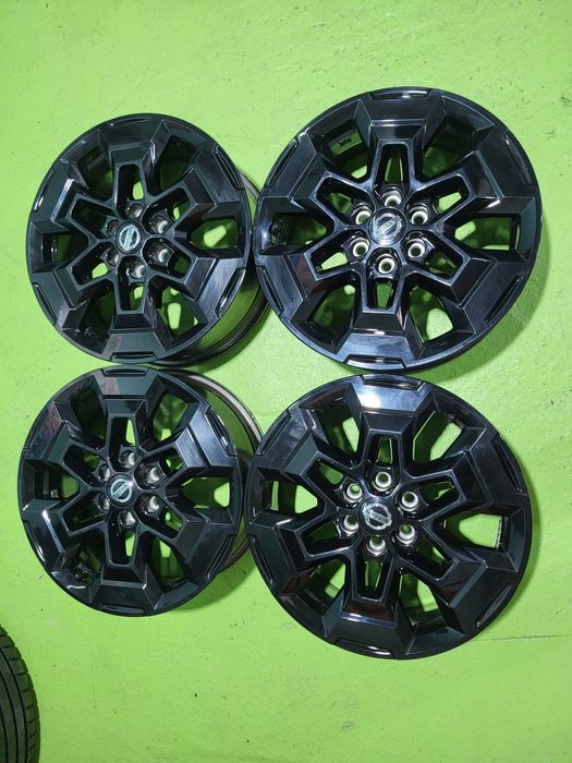 18 6x114.3 Nissan лети джанти 6х114.3 нисан