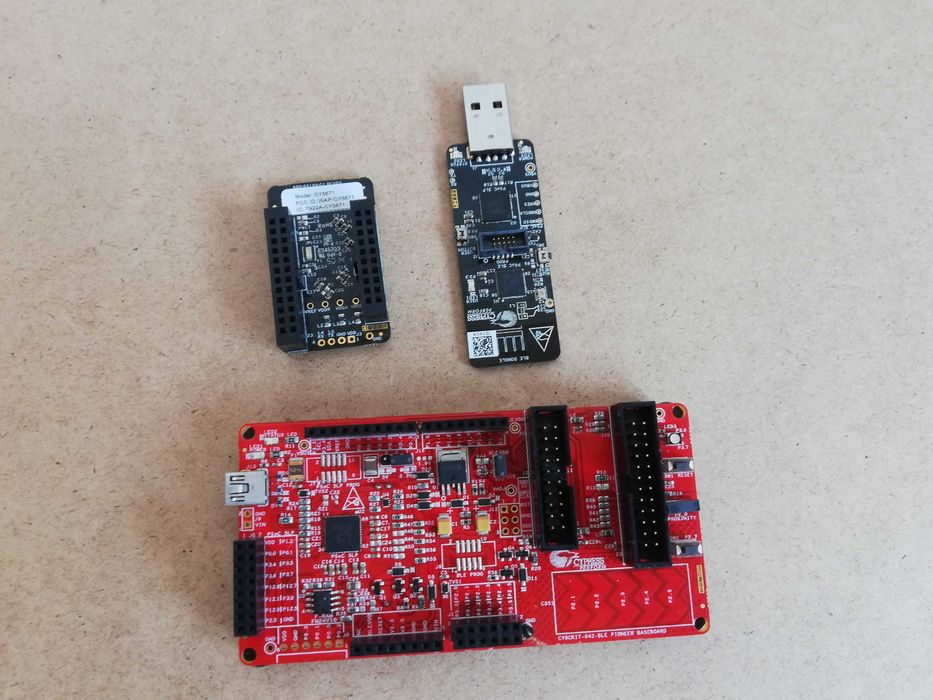 Infinion (CYPRESS)   CY8CKIT-042-BLE-A