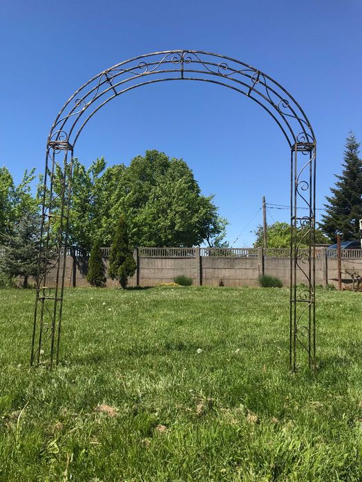 Arcadă din fier forjat pentru evenimente