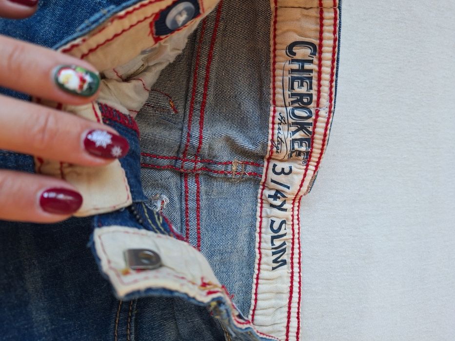 Нови панталонки за момченце размер 104