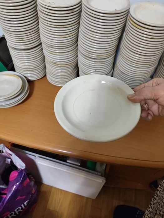 Продам тарелочки для второго, нарезки т.д.