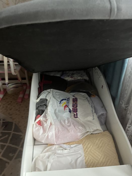 Детская кровать машина