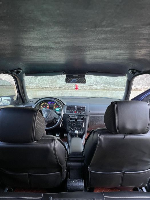 Vând golf4 an 2004(benzina) 1.4 16 valve motor axp 110 cai putere