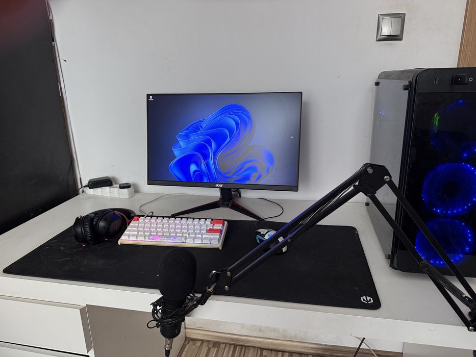 Геймърски Компютър - Комплект С Цялата Периферия!!!