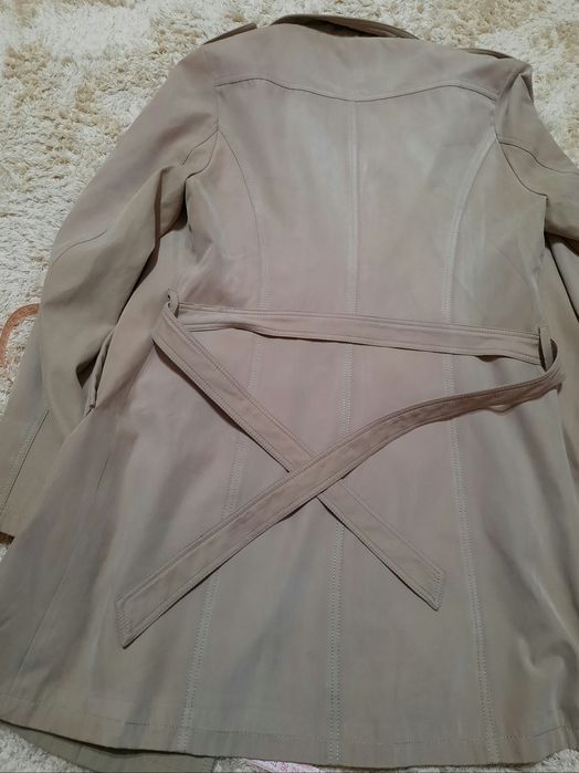 Стильный тренч MaxMara