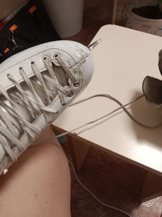 Продам профессиональные коньки риспорт