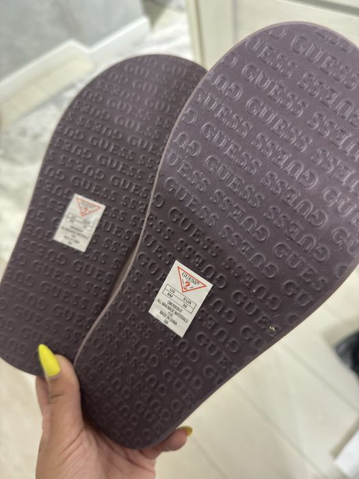 Продам Шлепки guess