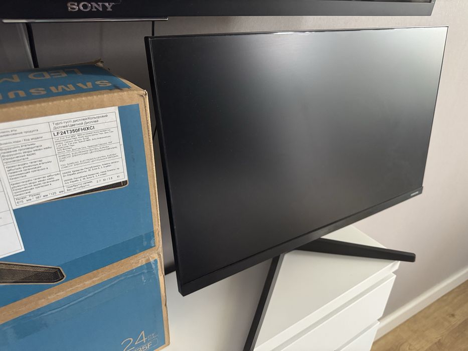 Монитор Samsung 24 дюйма Full HD