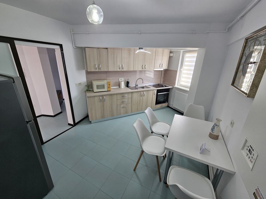 Inchiriez apartament 2 camere decomandat  Mihai Viteazu Sibiu