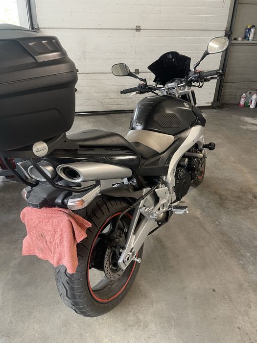 Suzuki gsr600 2006