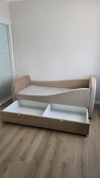 Продаётся детская кровать