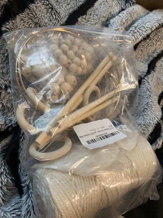 Set de creatie macrame si margele