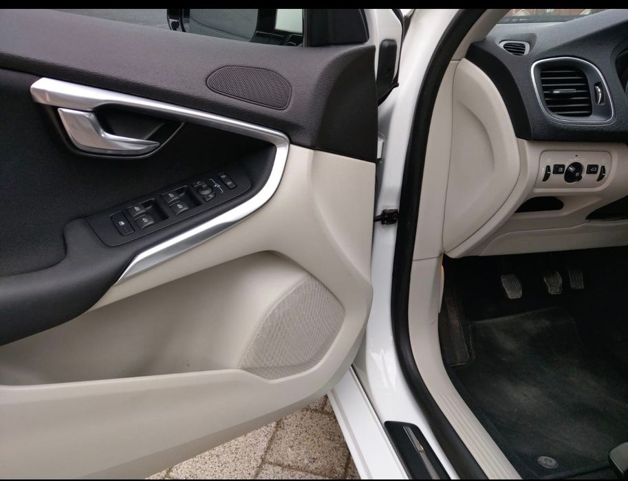 Volvo V40 1.6 diesel an 2014