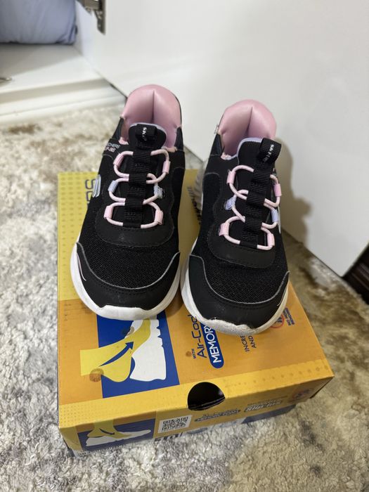 Skechers оргинал размер 26