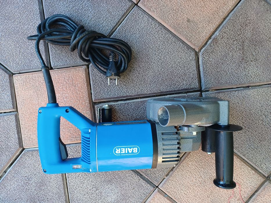 Masina de făcut caneluri  BAIER   BDN  452