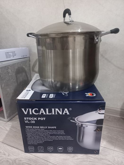 Кастрюля в отличном состоянии