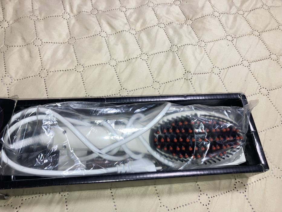 Четка за изправяне на коса