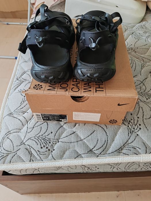 Мъжки са дали Nike