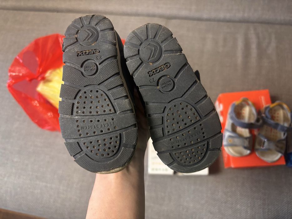 Обувь для мальчика (кросовки 23,25) сандали 25