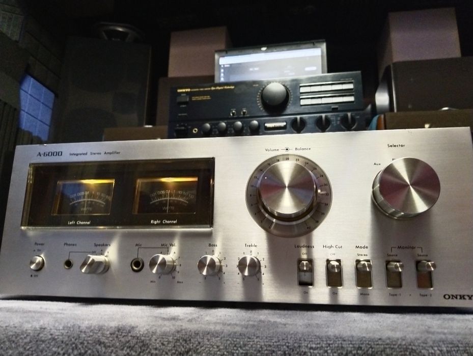 Onkyo A-6000 стерео усилитель