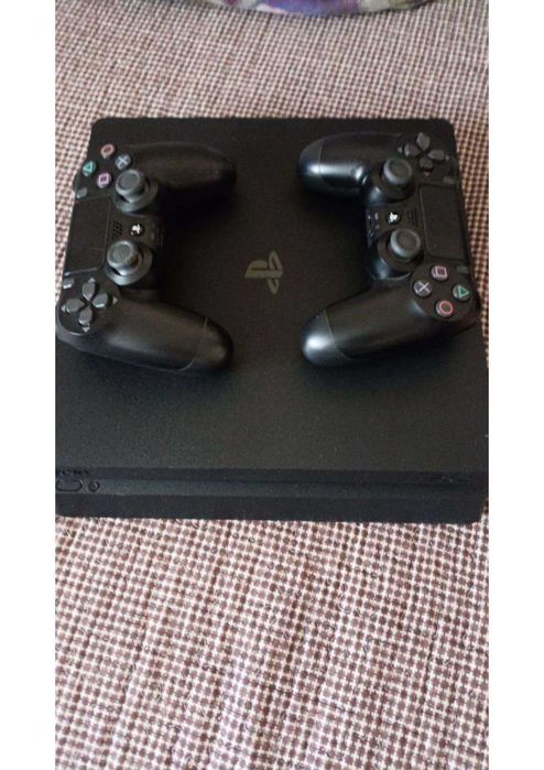 Продам  Sony PlayStation 4 pro