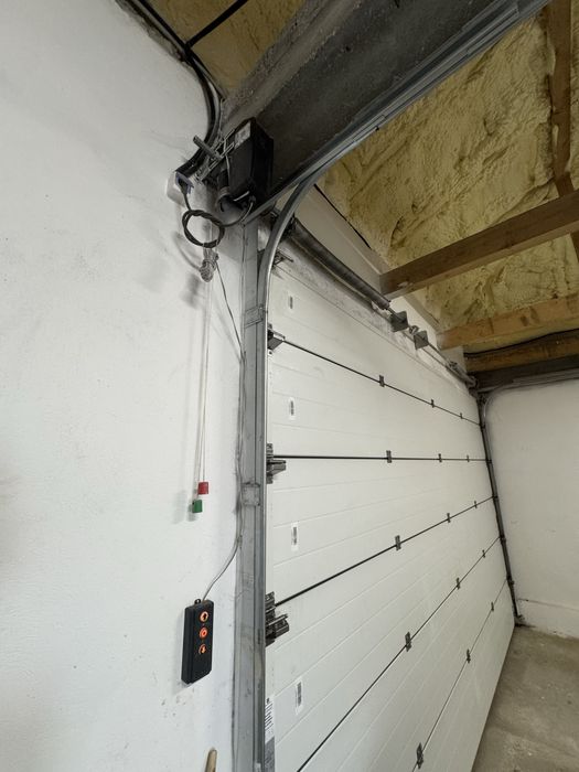 Vând usa garaj Gunther Tore