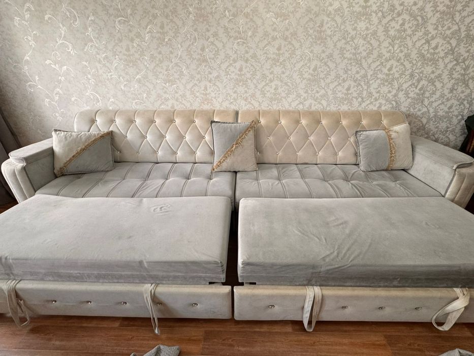 Диван  3,85 × 90
