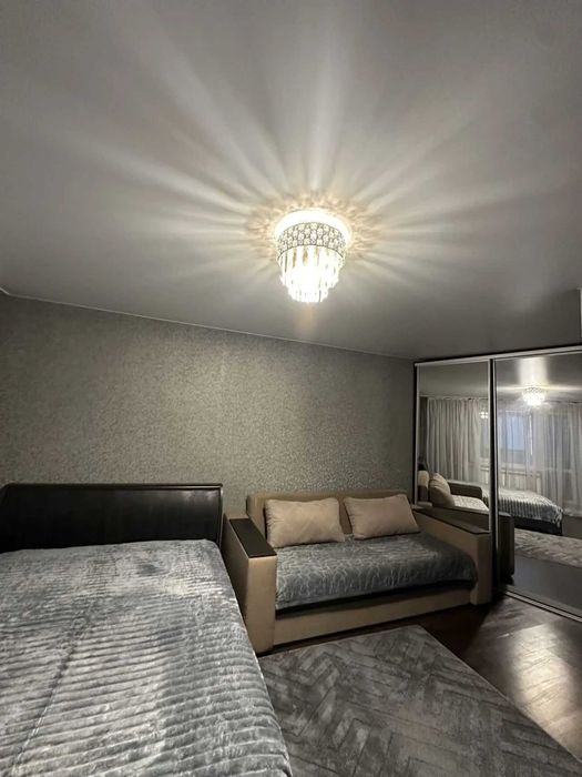 Дава се под наем Едностаен апартамент в София, Център - 45 кв.м за 357 € - Снимка #1