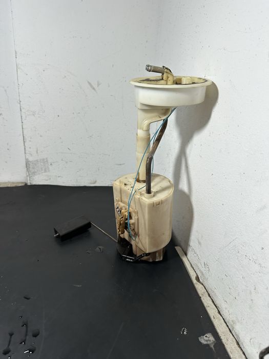 Pompa motorina Volkswagen T4 2.5 TDI 1.9  Rezervor  ACV AJT