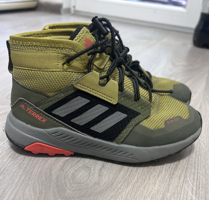 Обувки, маратонки, боти Adidas Terrex
