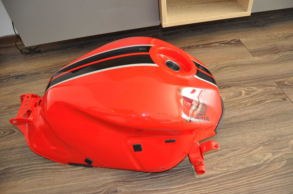 Rezervor Honda CB650F 2017 bugspoiler original