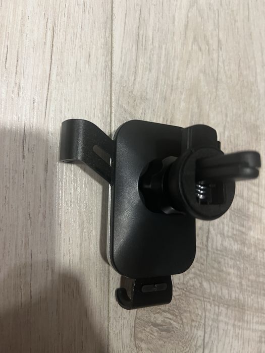 Поставка за телефон за кола
