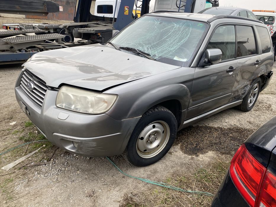 Subaru Forester 2.0 бензин на части 170 000 км.