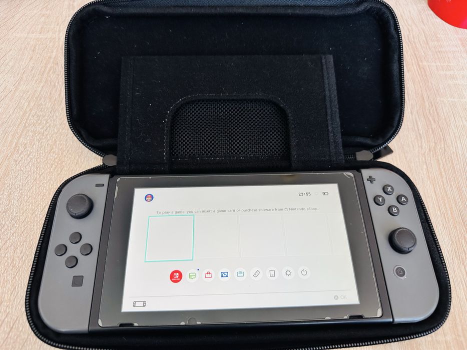 Nintendo Switch Hac-001 пълен комплект