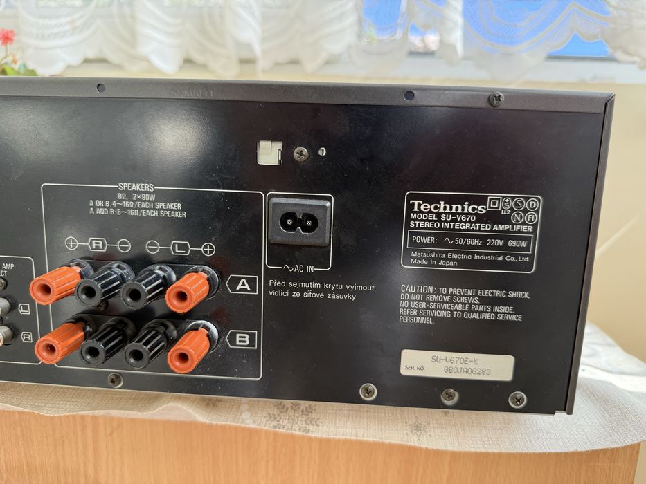 Като нов Technics SU-V670