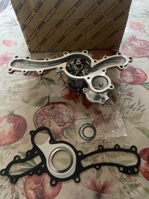 Помпа Toyota, Lexus 4 л