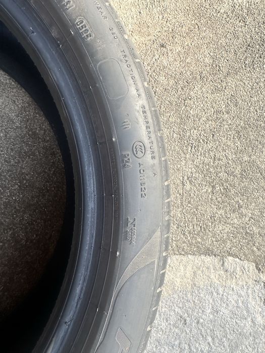PIRELLI pZero 255 40 R19 P-ZERO PZ4 XL 100Y