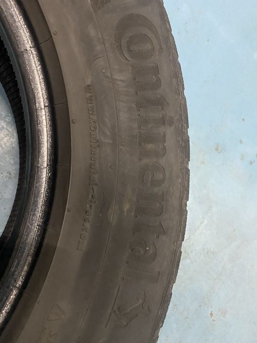 Зимни гуми 235/65/17 Continental SUV