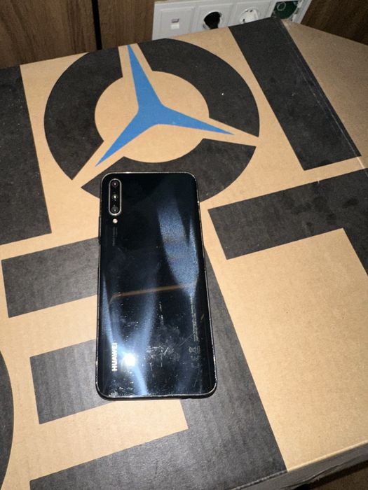 Huawei Y9с 128 ГБ