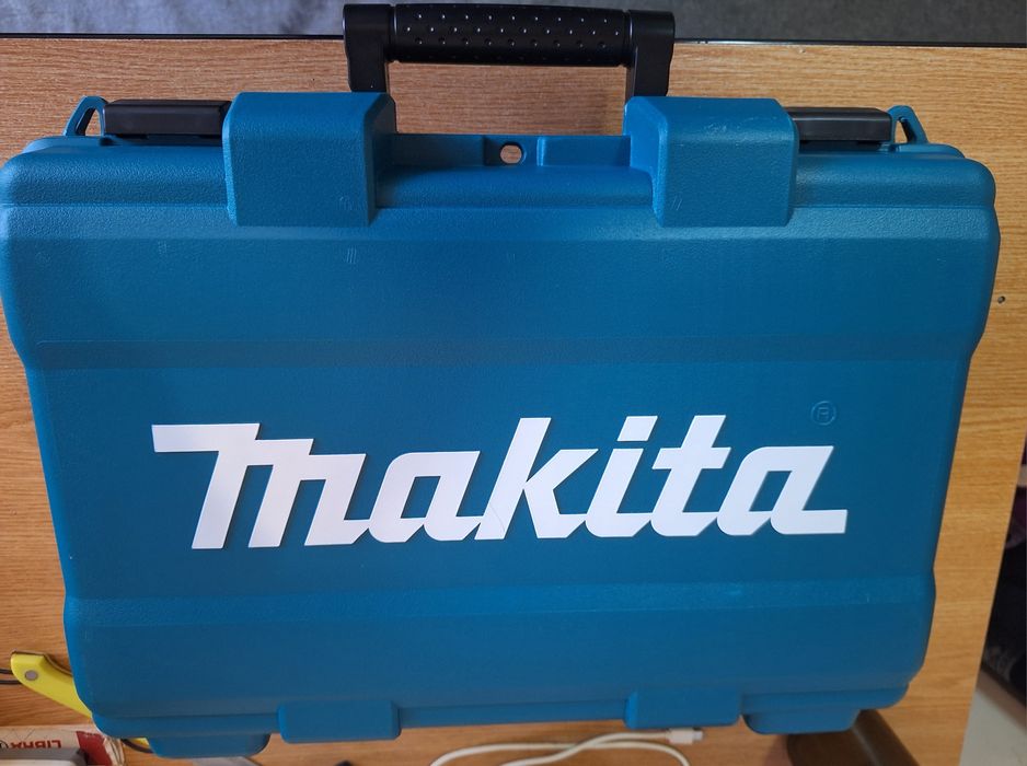 Fierăstrău pendular 18v Makita JV183DWE, cu garanție