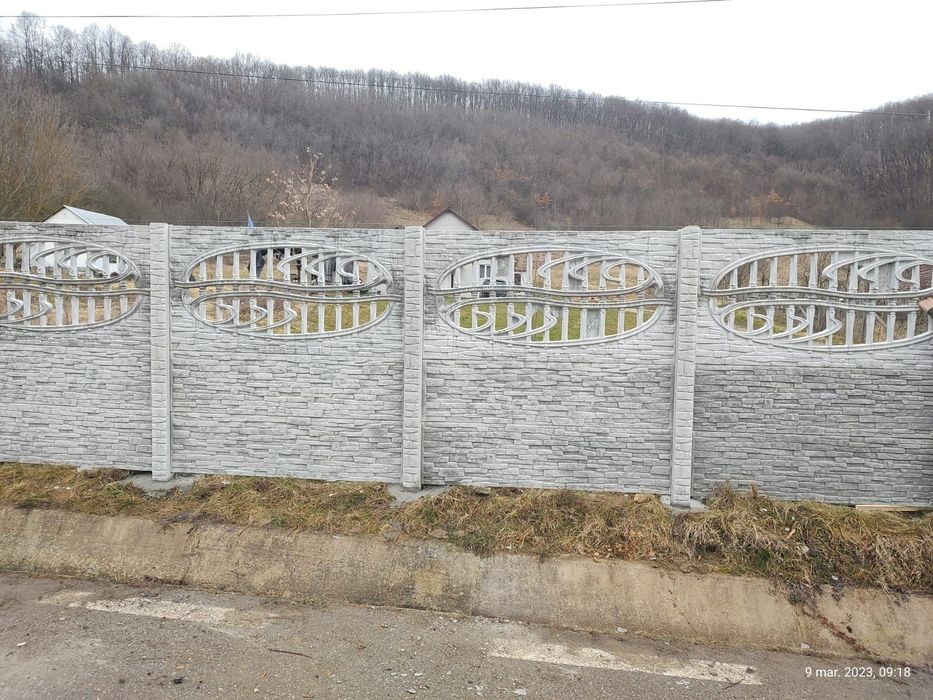 Placi gard beton
