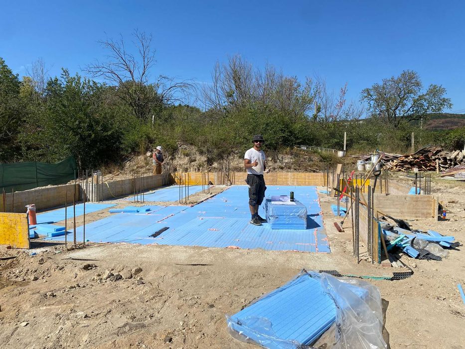 Фирма Недялков Инвест груб строеж, Огради, външни, и вътрешни ремонти